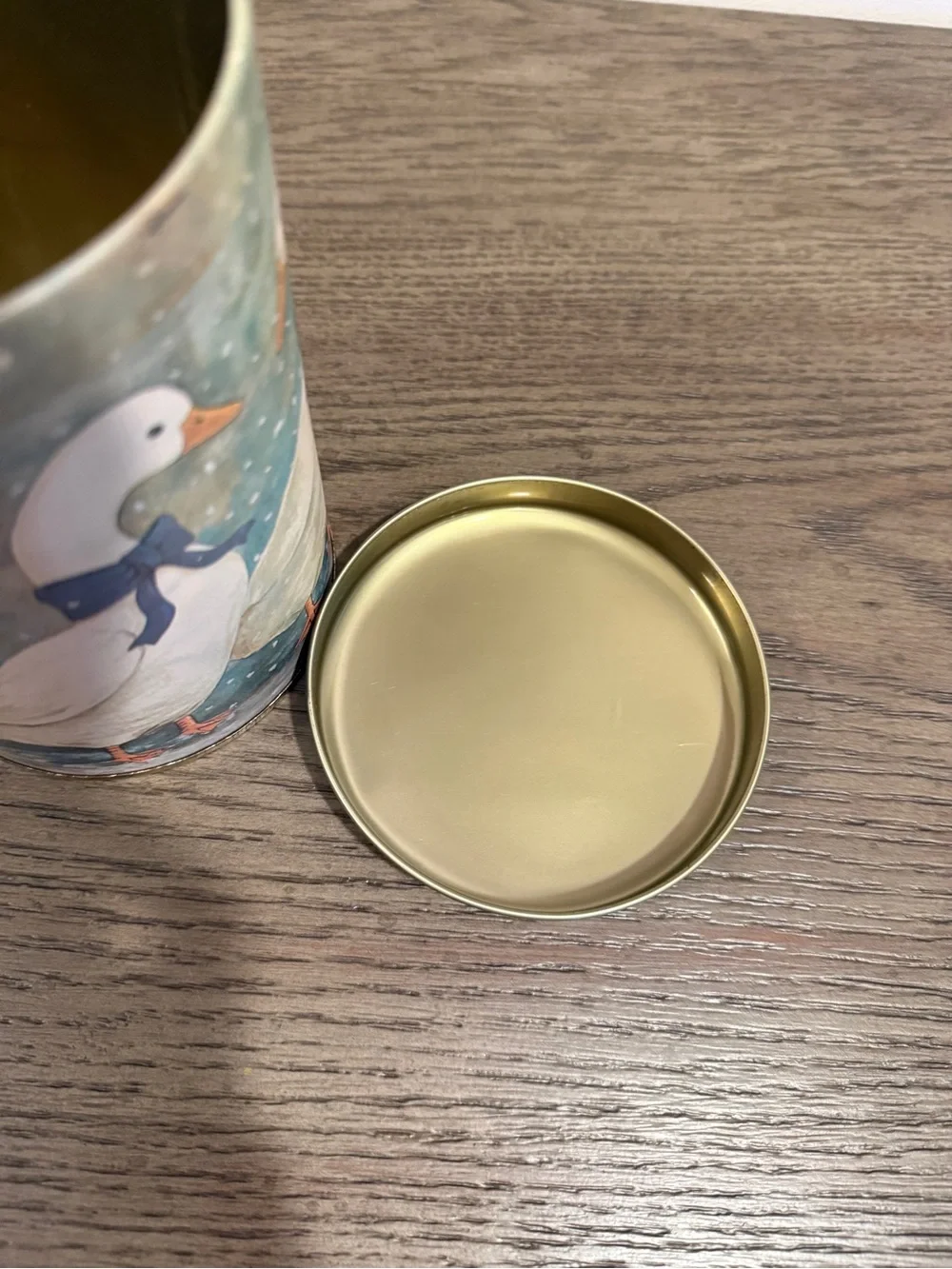 Vintage 1980s Nesting Blue Ribbon Winter Geese Metal Tin- 6